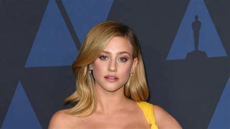 lili reinhart desnuda|Lili Reinhart 